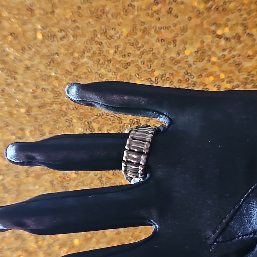 Black W/ Silver Tones jewlery set. Necklace, bracelet, earrings, Brooch, Ring - Picture 10 of 11
